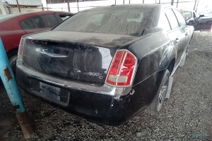 سيارة كرايسلر C300 2013