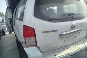 سيارة نيسان باثفندر 2012