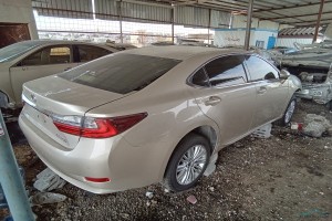 سيارة لكزس ES 2018