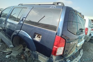 سيارة نيسان باثفندر 2009