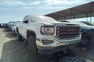 سيارة جي ام سي سييرا 2016