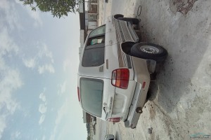 سيارة تويوتا لاندكروز 2002