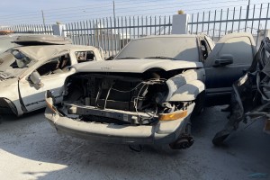 سيارة جيب شيروكي 2003