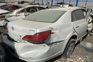 سيارة تويوتا افالون 2007