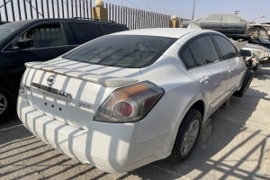 سيارة نيسان التيما 2009