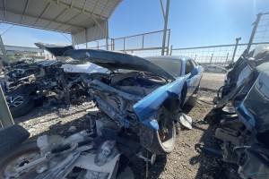 سيارة دودج جالينجر 2015