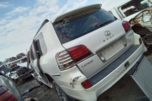 سيارة لكزس LX 2008