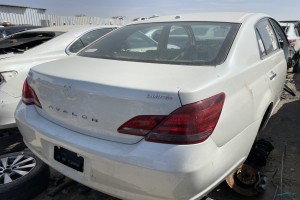 سيارة تويوتا افالون 2009