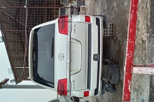 سيارة تويوتا لاندكروز 2016