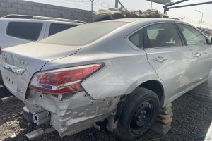 سيارة نيسان التيما 2012