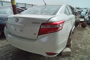 سيارة تويوتا يارس 2015