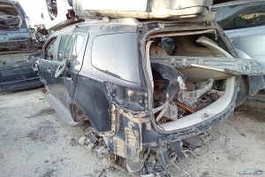 سيارة شفروليه تريل بليزر 2012