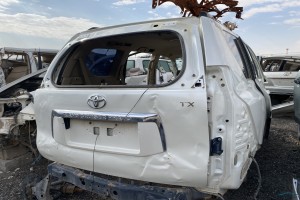 سيارة تويوتا برادو 2011