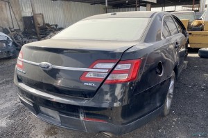 سيارة فورد توروس 2017