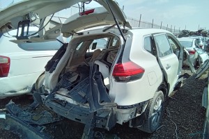 سيارة نيسان اكس تريل 2018