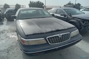 سيارة فورد جراند ماركيز 1995