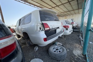 سيارة تويوتا لاندكروز 2009