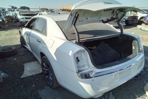 سيارة كرايسلر C300 2013