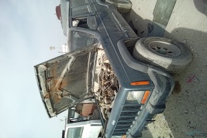 سيارة جيب شيروكي 1999