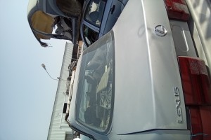 سيارة لكزس LS 1991