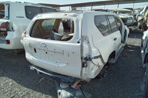 سيارة تويوتا برادو 2011