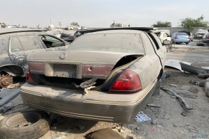 سيارة فورد جراند ماركيز 1998