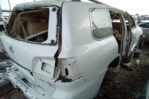 سيارة لكزس LX 2015