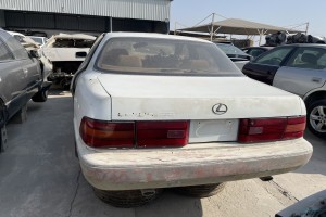 سيارة لكزس LS 1991