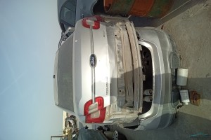 سيارة فورد توروس 2011